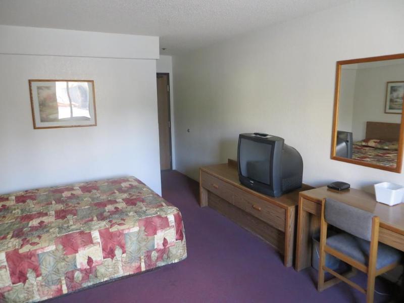 Готель Super 8 By Wyndham Saanichton Victoria Airport Екстер'єр фото