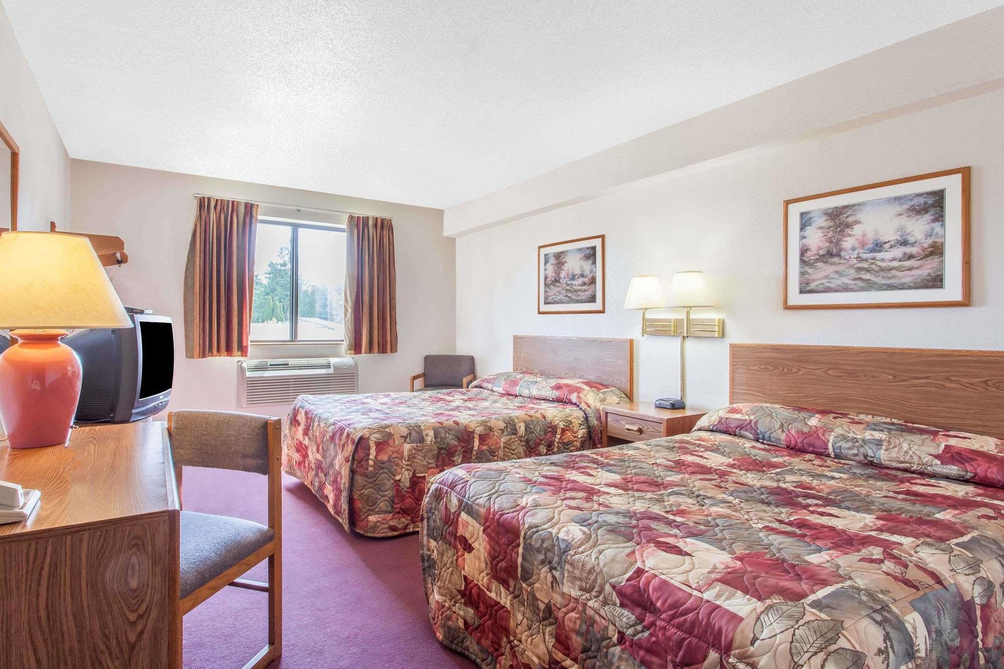 Готель Super 8 By Wyndham Saanichton Victoria Airport Екстер'єр фото
